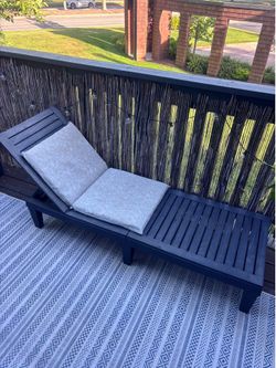 Adjustable lounge chair 74.5L/22.8W/11.2H + free cushion