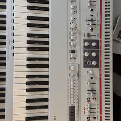 UDO SUPER 8 SYNTH PERFECT CONDITION