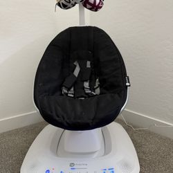 MamaRoo Baby Swing