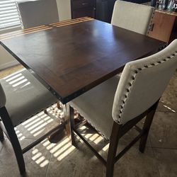 Table And Chairs 