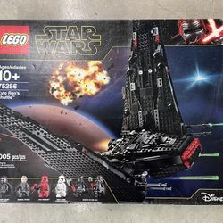 Lego Star Wars Kylo REN’s Shuttle 75256