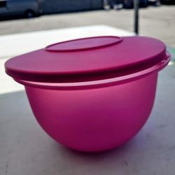Tupperware Pink Storage Bowl 1.3L 