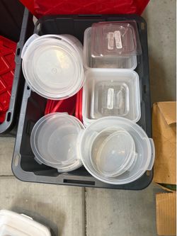 Restaurant storage containers