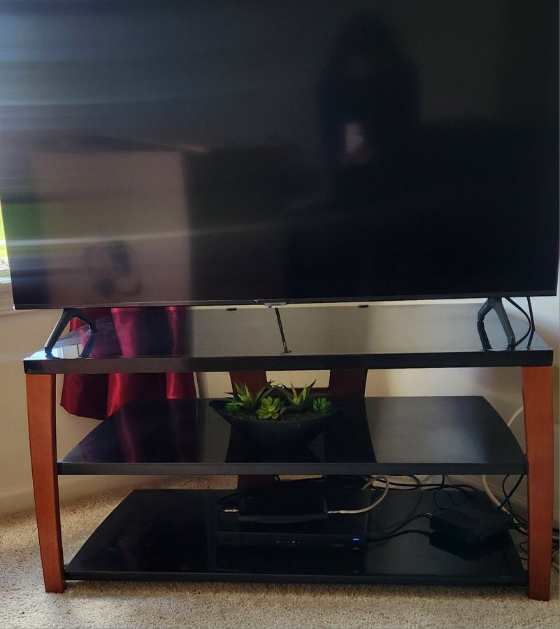 Glass / Wood TV Stand.