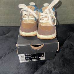 Jordan 4 Retro 