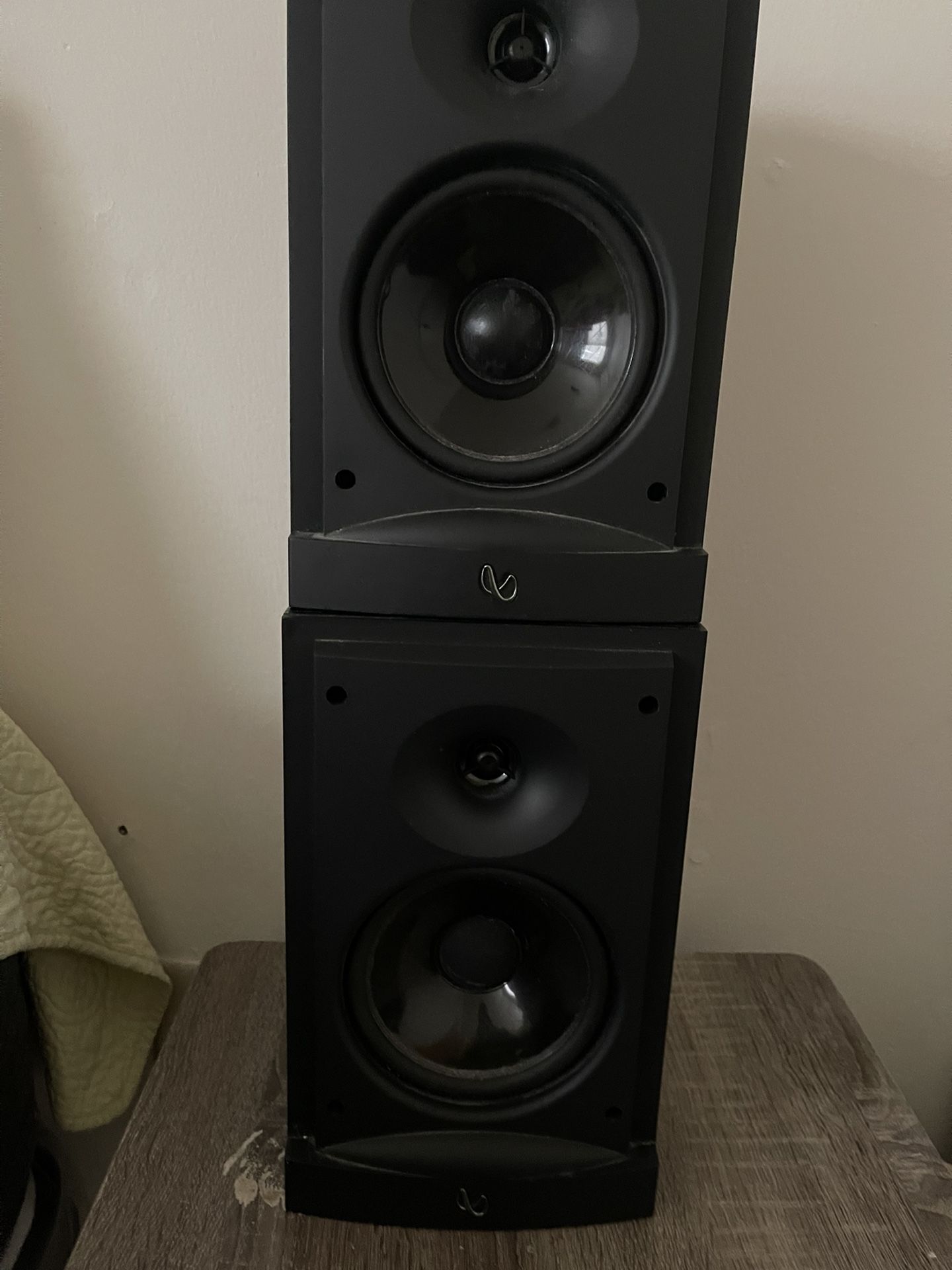 Price Drop!!Deliver If Local Infinity Reference Shelf Speakers Christmas Present !!