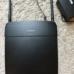 Linksys EA6100 dual-band Wi-Fi router