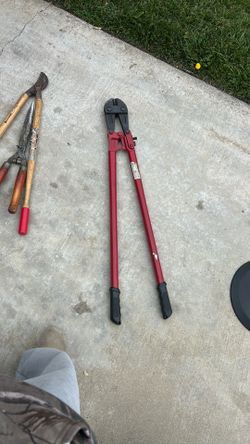Pitsburgh 1050 42 Inch Bolt Cutters