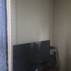 ROKU TCL 38 INCH TV NO REMOTE!!!