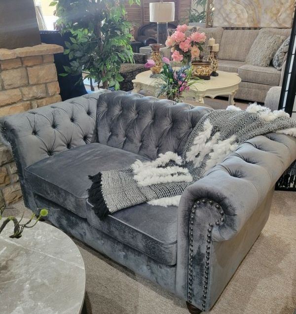 Chesterfield Grey Velvet Loveseat