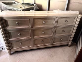 A.R.T. Furniture Starlite Metallic Silver Dresser & Built-In Power Nightstand Set