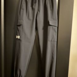 Boys Med. Pants Under Armour 