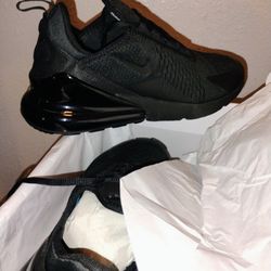 Air Max 270 