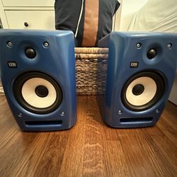 Studio Monitors - KRK Rokit 6 Special Edition Blue Color.   Good Condition. 100$ For Set