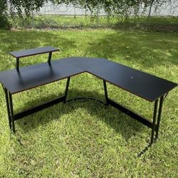 Gaming/computer Desk