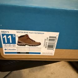 Columbia hiking boots