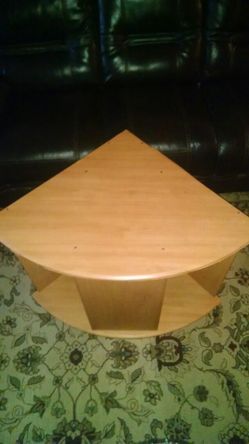 Aquarium table good condition