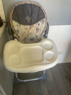 Baby Trend High Chair with Tray