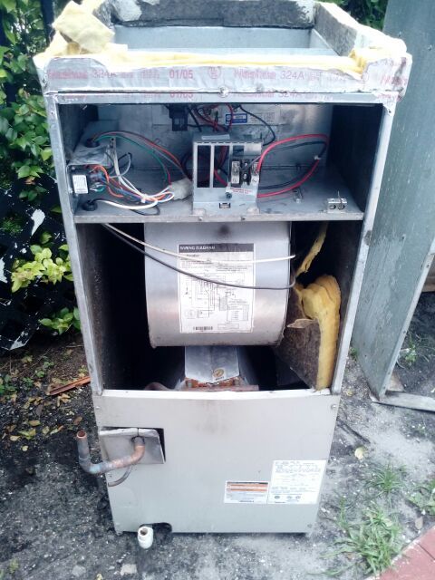 Central A/C Unit - Gibson Model # GB3BV-036K-BB & Model # JS3BA- 036KAk (3.0) ton