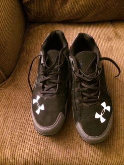 Softball cleats