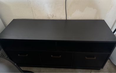 TV Stand / Entertainment Center
