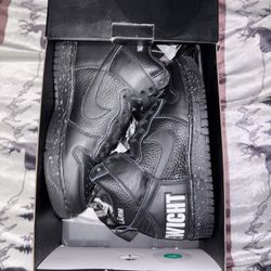Nike Dunk Size 5 