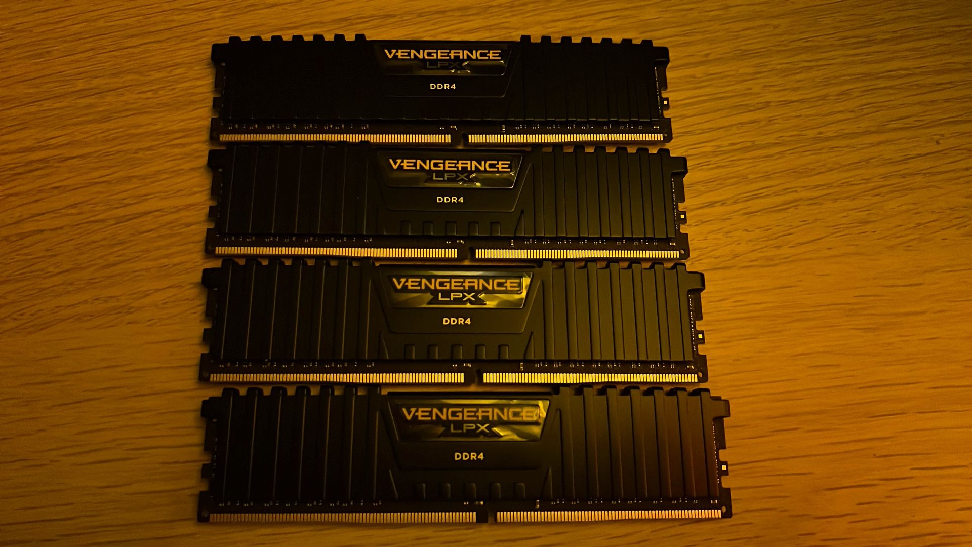 Corsair Vengeance Ddr4 64gb (4x16gb) CL16 3200Mhz