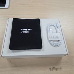 Samsung Z Fold 4.  256gb.  Unlock Any Sim