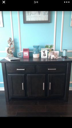 ✨💖Beautiful dark wood Hutch 💖✨