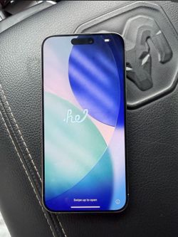 iPhone 15 256GB (ATT)