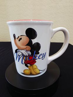 Disney Leaning Mickey Mouse Red Inside White RARE 16 oz Coffee Mug *Please Read Description*