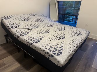 Pillow Top  Queen adjustable mattress