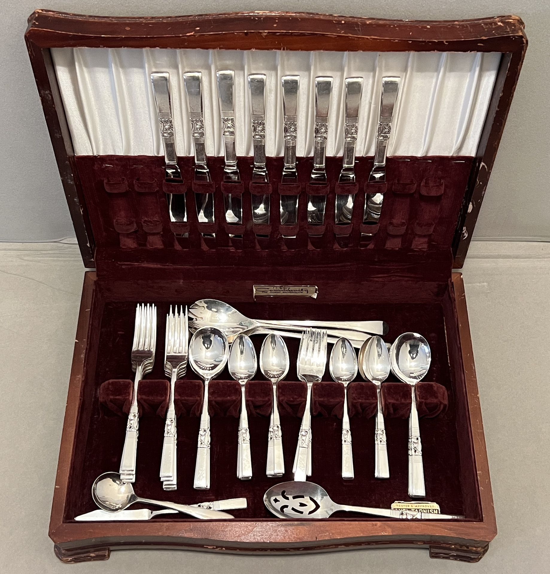 Silverware set community