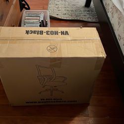 BestOffice Dark Black office chair