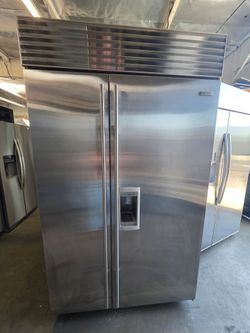 48" SUB ZERO BUILT IN STAINLESS STEEL REFRIGERATOR