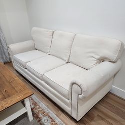 Bassett Couch With Coffee Table