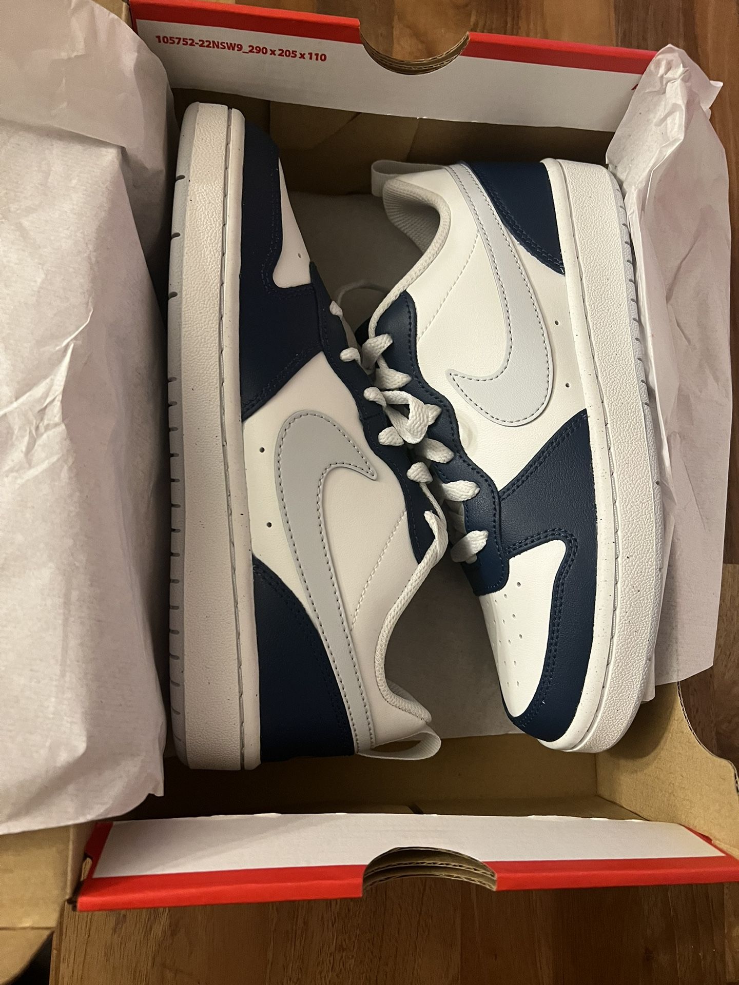 Nike Court Borough Low 2