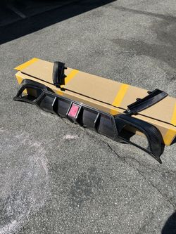 G20 330i M340i Carbon Fiber Rear Diffuser W/ Brake Light