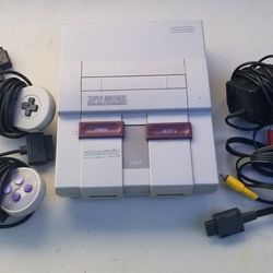 Super Nintendo In Great condition