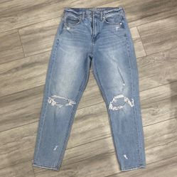 American Eagle Mom Jeans