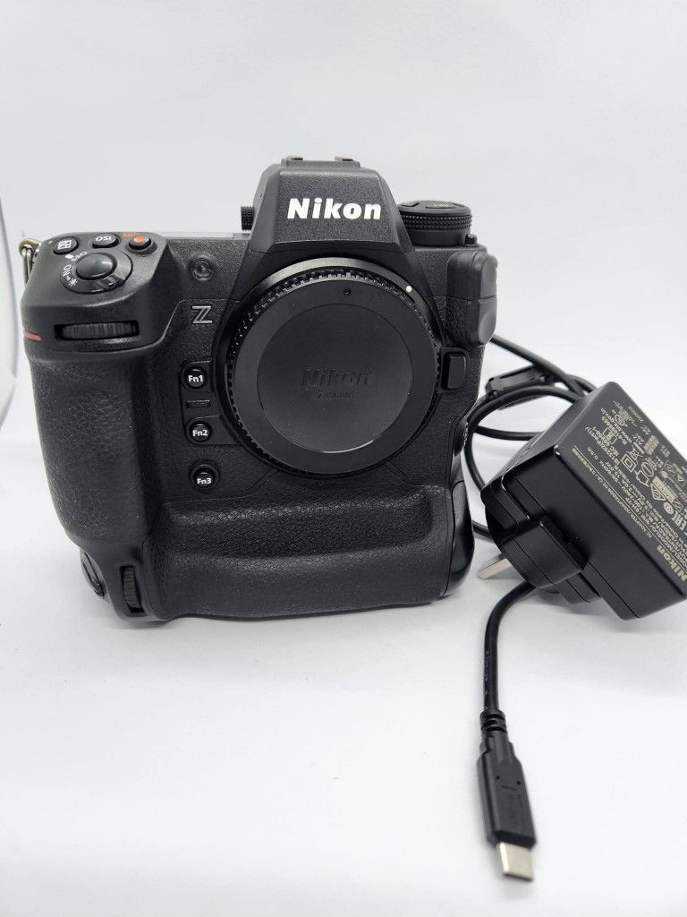 Nikon Z9 Body With Charger