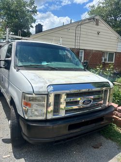 2002 Ford E-Series