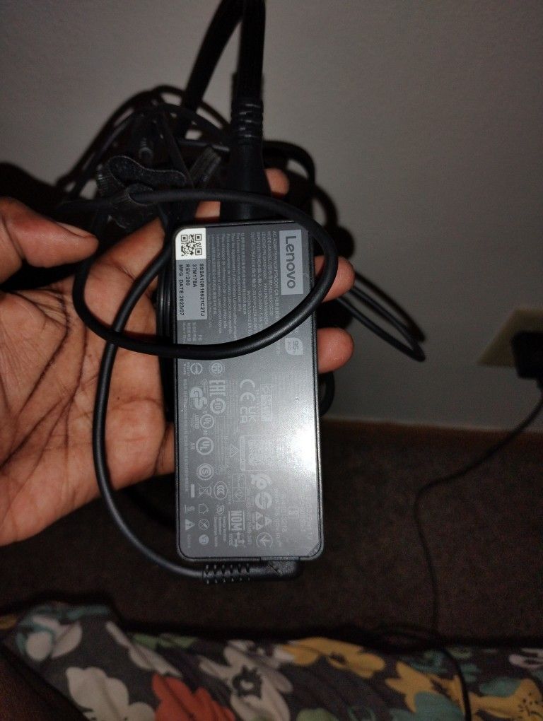 Lenovo 65W USB-C AC power adapter 