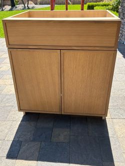 Base Cabinet