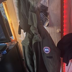 Canada Goose Size Med
