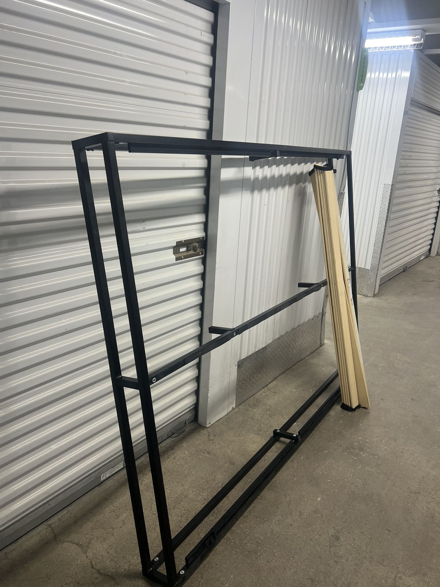 Queen Size Bed Frame With Planks