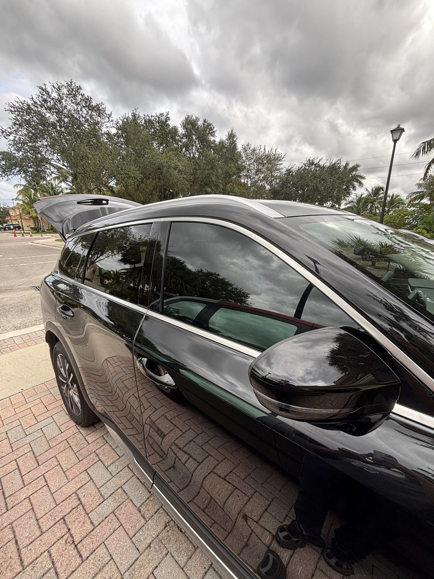 Front Windows (tinted)