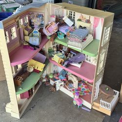 Vintage Doll house