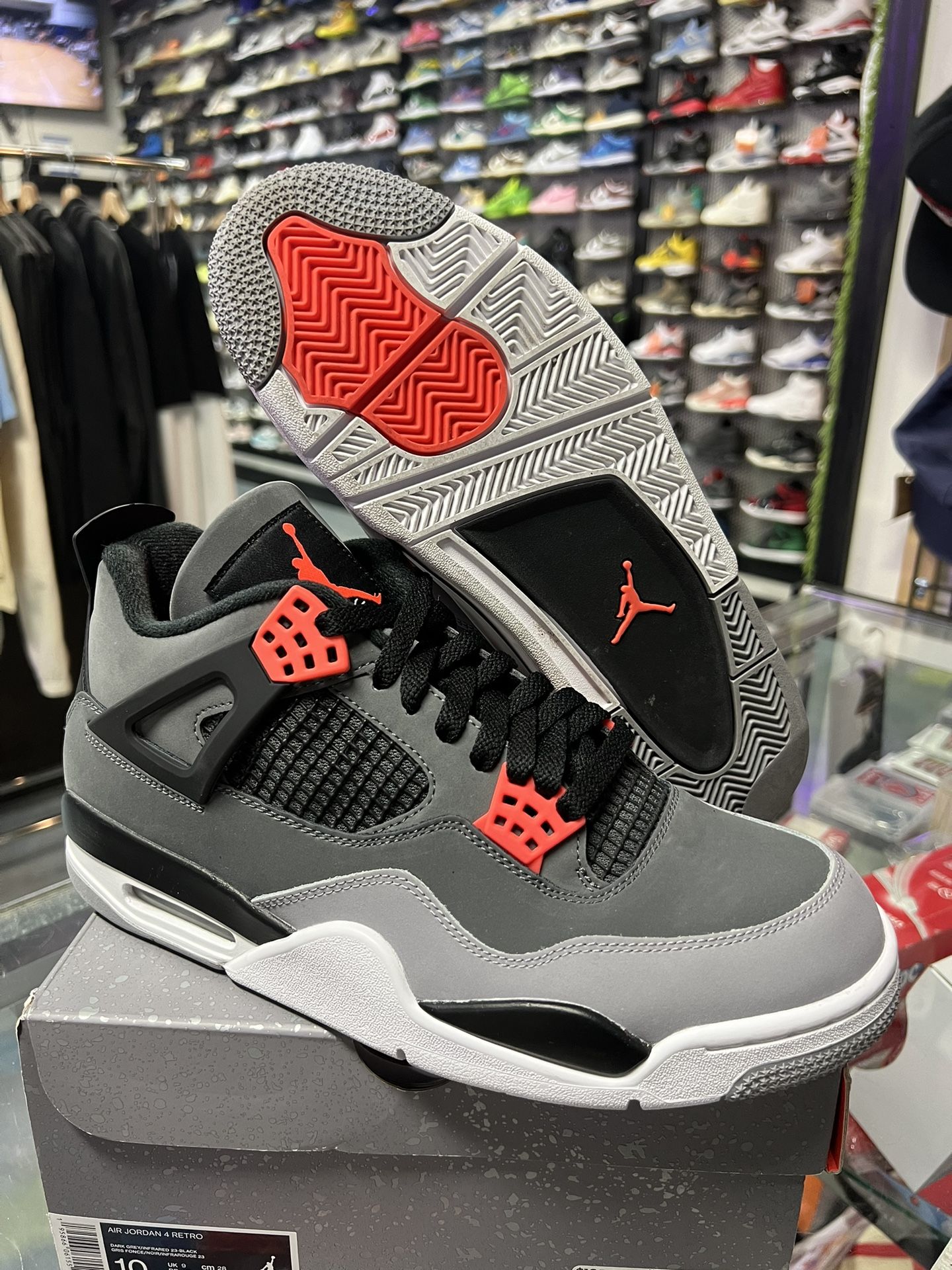 Jordan Retro 4 Infrared