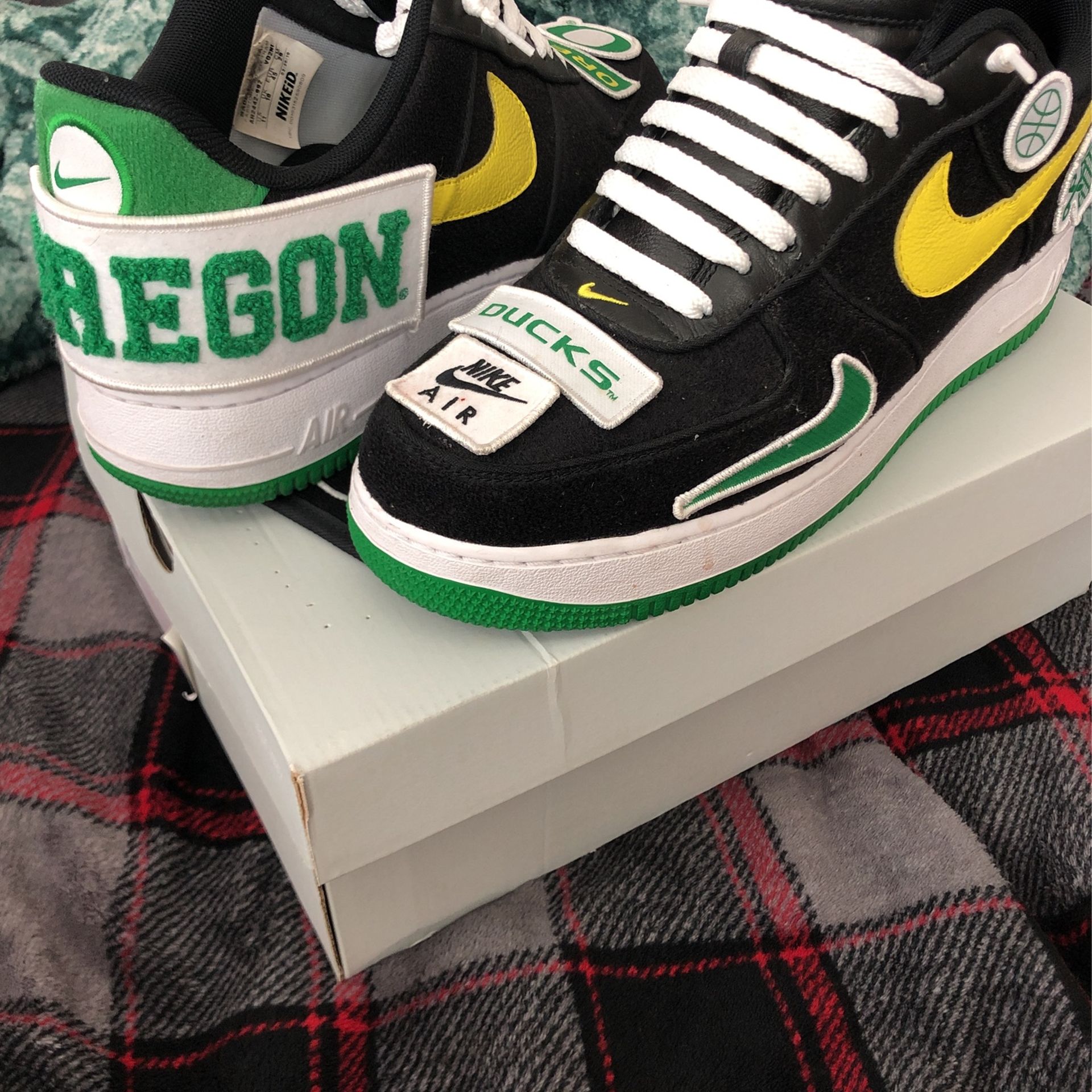 Oregon Duck Air Force 1 s Men s clothing